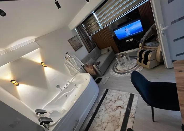 Green Luxe Suites